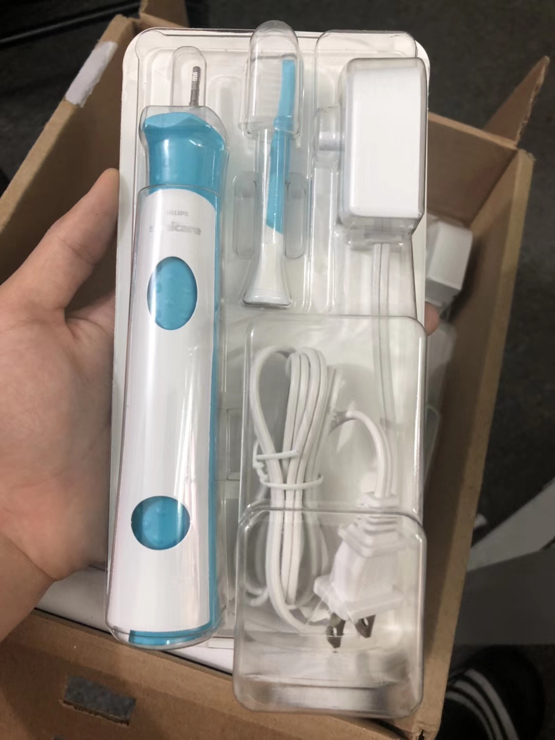 Philips children Ultrasonic wave Electric Toothbrush HX6320HX6311HX6321HX6312 Inductive chargingin the Personal Care/Health/Massage equipment , Oral Care , Electric Toothbrush category - from Buy2taobao.com to provide professional Taobao agent buy service