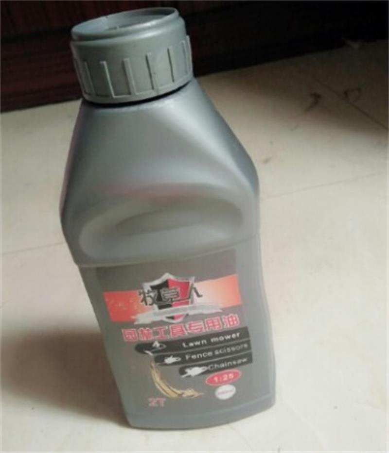 油锯二冲程牧草人机油650ml/瓶 通用厂家直销油锯专用机油25:1在类目 五金/工具, 电动工具, 电锯(新), 电链锯中 - 来自Buy2taobao.com提供专业的淘宝代购服务