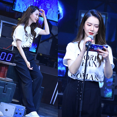 威薇明星2018网红同款上衣服女街拍款白色t恤女短袖英文字母体恤