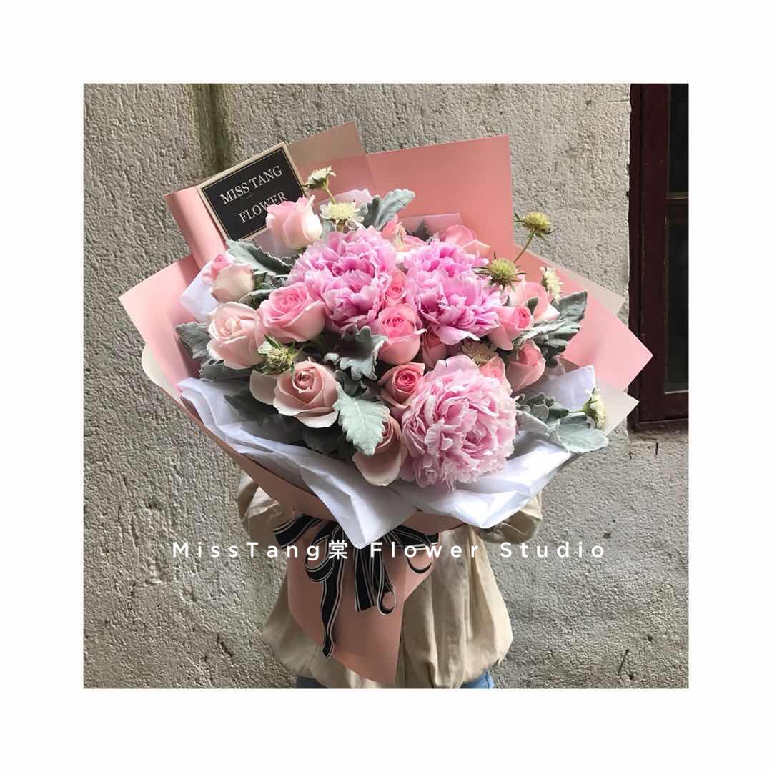 Miss Mother's Day Chinese herbaceous peony rose Mix and match Bouquet of flowers Bouquet of flowers Wuhan Hankou Wuchang Hanyang Same city flowerin the Flower delivery/Flowers simulation/Plants gardening , Flower delivery(City) category - from Buy2taobao.com to provide professional Taobao agent buy service