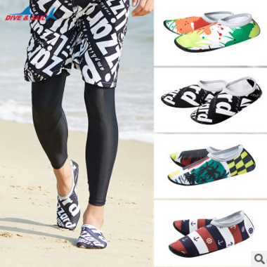 new pattern men and women Diving socks Snorkeling Swimming Socks Sandy beach Socks shoes Snorkelingin the Sports/Yoga/Fitness/Fans supplies , Swim , Parent Family Pack category - from Buy2taobao.com to provide professional Taobao agent buy service