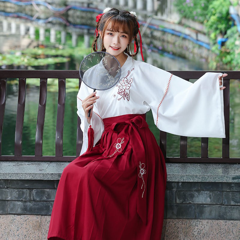 2019汉服女学生古装长款春改良日常秋中国风古装衣服汉服便宜新款在类目 女装/女士精品, 唐装/民族服装/舞台服装, 民族服装/舞台装中 - 来自Buy2taobao.com提供专业的淘宝代购服务