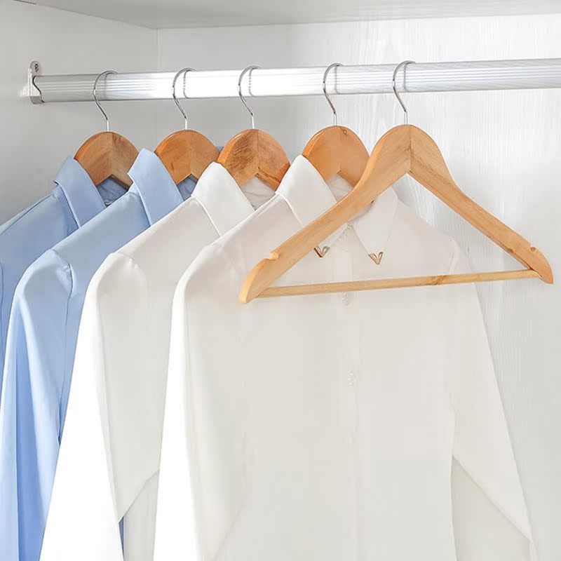样板房衣柜衣服撑道具木衣架衣帽间装饰摆件软装全屋定制酒店展厅在类目 家居饰品, 家饰软装搭配套装中 - 来自Buy2taobao.com提供专业的淘宝代购服务