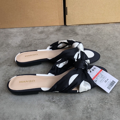 咨询有惊喜！69直降56 西班牙绸缎面平底凉鞋女波点拼色一字拖鞋