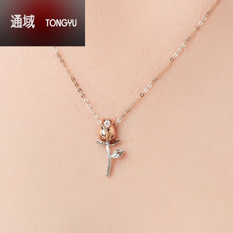 18k白金项链女镶钻石玫瑰花吊坠日韩简约锁骨链情人节礼物送女友在类目 饰品/流行首饰/时尚饰品新, 项链中 - 来自Buy2taobao.com提供专业的淘宝代购服务