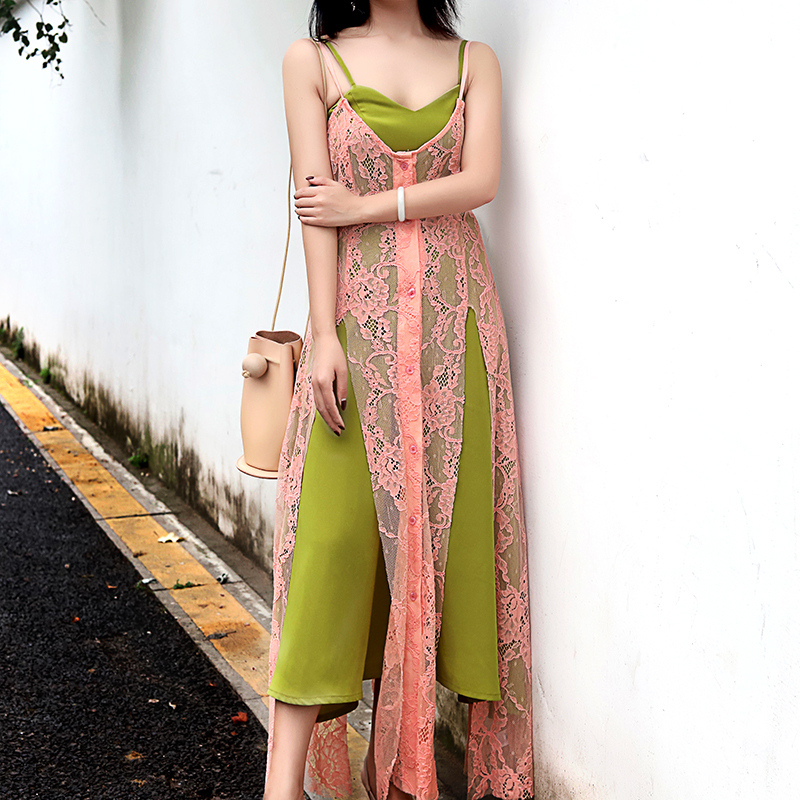吊带裙女夏2019新款超仙中长款小清新蕾丝裙子收腰温柔仙女连衣裙在类目 女装/女士精品, 连衣裙中 - 来自Buy2taobao.com提供专业的淘宝代购服务