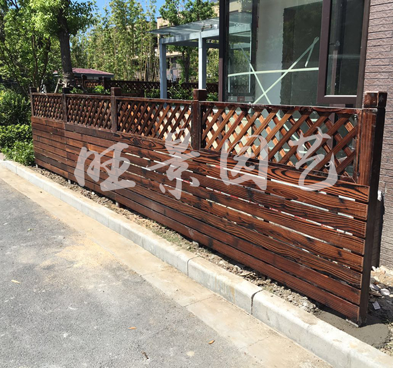 户外防腐木栅栏碳化木围栏庭院篱笆护栏扶手实木栏杆花园网格定制在类目 基础建材, 木方, 碳化木中 - 来自Buy2taobao.com提供专业的淘宝代购服务