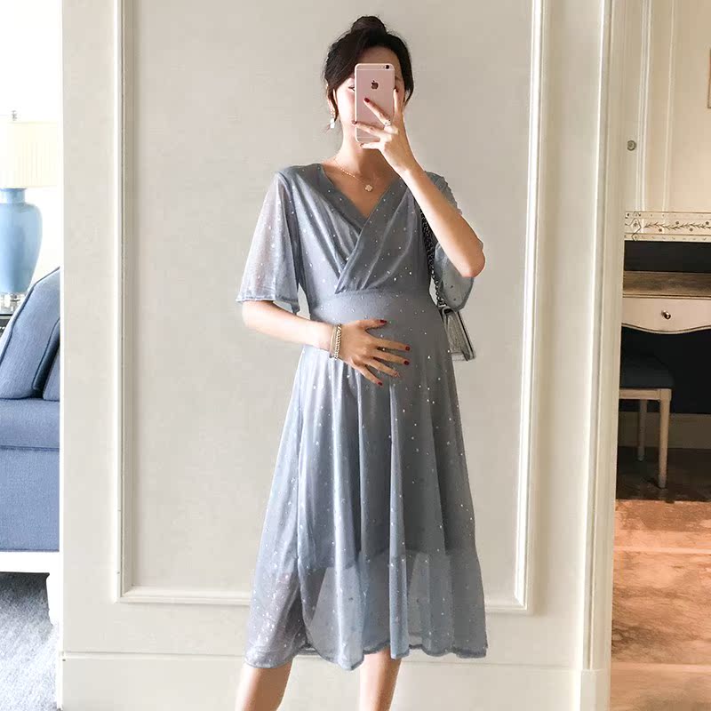 KISS BABY孕妇装2019夏装新款韩版V领网纱蕾丝显瘦连衣裙仙女超仙在类目 孕妇装/孕产妇用品/营养, 孕妇装, 连衣裙中 - 来自Buy2taobao.com提供专业的淘宝代购服务