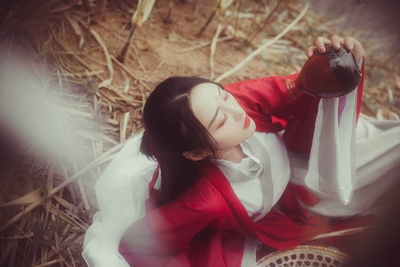 長袖改裝飄逸仙女造型簡約俠女古裝漢服女束腰收腰超仙漢朝帥氣在類目 女裝/女士精品, 唐裝/民族服裝/舞臺服裝, 民族服裝/舞臺裝中 - 來自Buy2taobao.com提供專業的淘寶代購服務