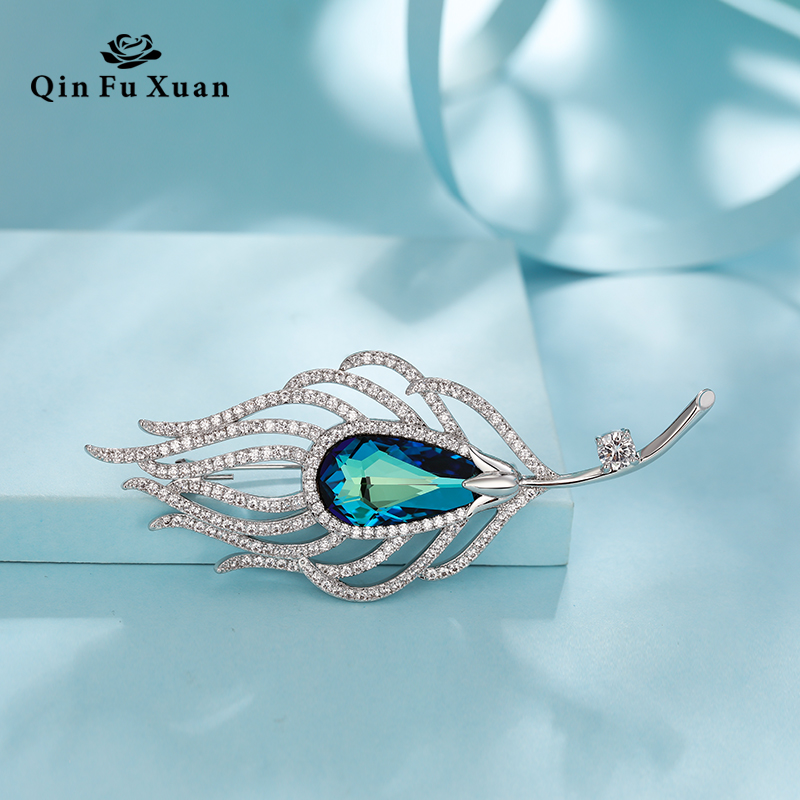 Use Swarovski element crystal Brooch Sternum the republic of korea Luxurious high-grade Retro Versatile lady Accessoriesin the Accessories/Fashion Jewelry, Brooch category - from Buy2taobao.com to provide professional Taobao agent buy service