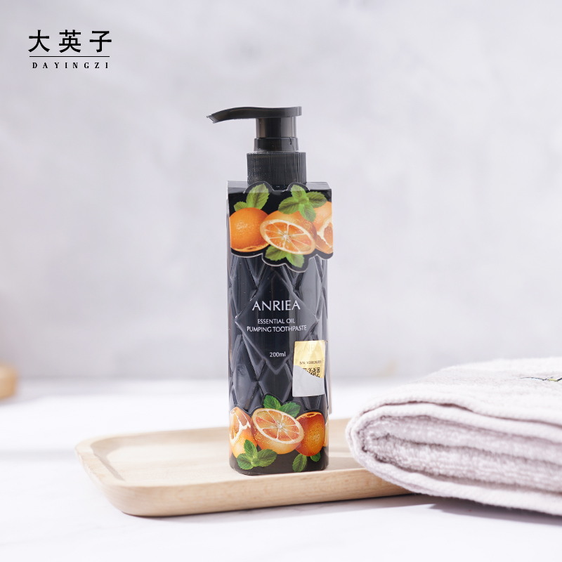 大英子 台湾ANRIEA艾黎亚竹炭按压式甜橙精油牙膏清新口气亮白在类目 洗护清洁剂/卫生巾/纸/香薰, 洗发沐浴/个人清洁, 口腔护理, 牙膏中 - 来自Buy2taobao.com提供专业的淘宝代购服务