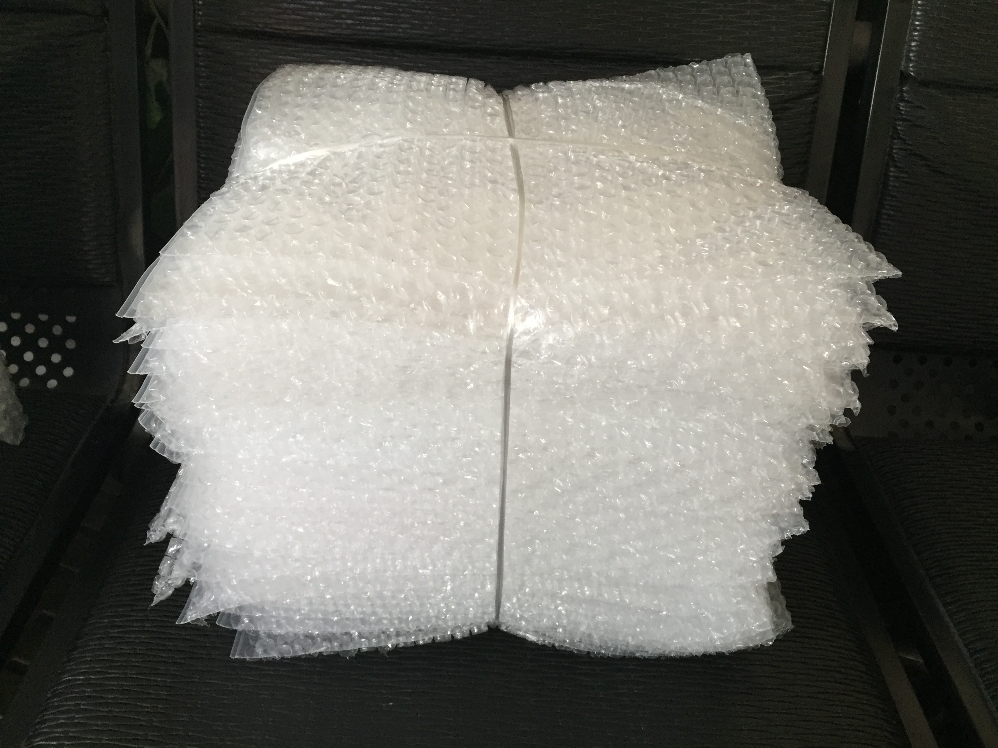 1件100个全国包邮20X15CM加厚特厚型气泡袋泡泡袋易碎品包装袋在类目 办公设备/耗材/相关服务, 包装设备/标牌及耗材, 气泡袋中 - 来自Buy2taobao.com提供专业的淘宝代购服务