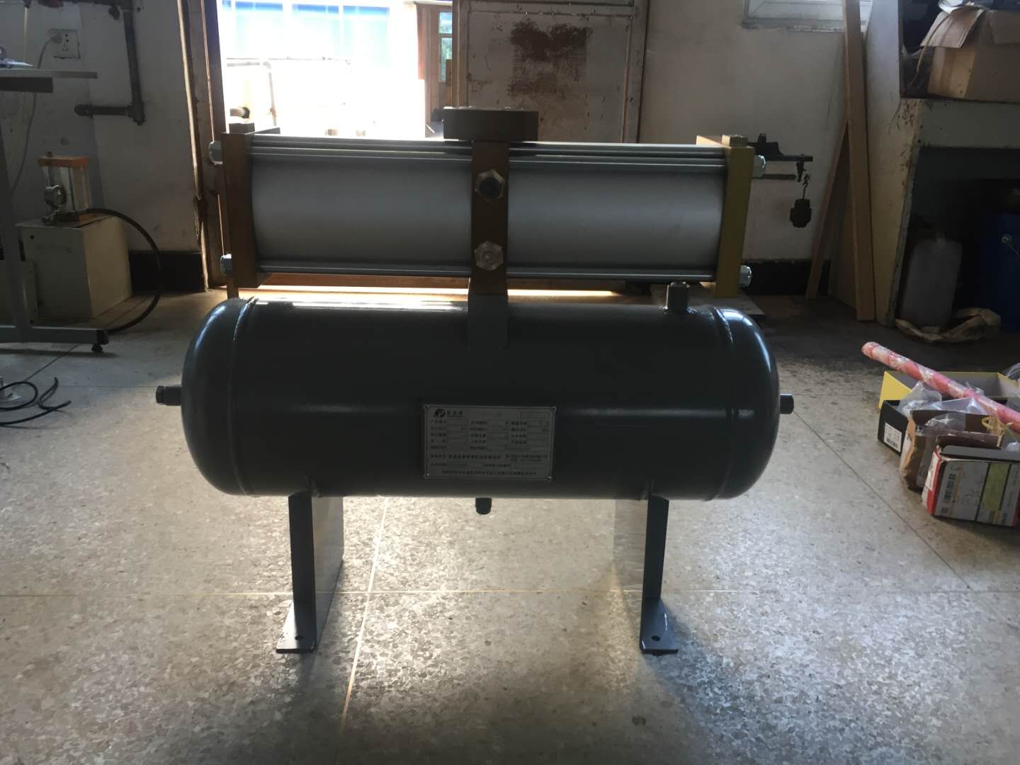 WTSA160-2-40L,2倍增压,增压阀,空气增压器,大流量在类目 五金/工具, 气动工具, 气动元件中 - 来自Buy2taobao.com提供专业的淘宝代购服务