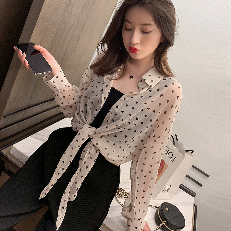 夏季2019新款网红防晒衣女短款开衫配裙子的薄外套外搭雪纺小披肩在类目 女装/女士精品, 短外套中 - 来自Buy2taobao.com提供专业的淘宝代购服务