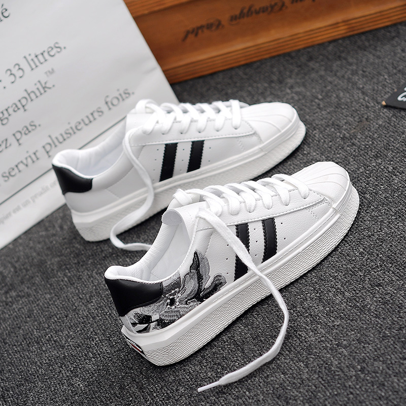 Global 2019 new pattern White shoes Versatile The thickness of the bottom Korean Edition student Hong Kong flavor Retro Shell head leisure time skate shoesin the Women's Shoes, Canvas shoes category - from Buy2taobao.com to provide professional Taobao agent buy service
