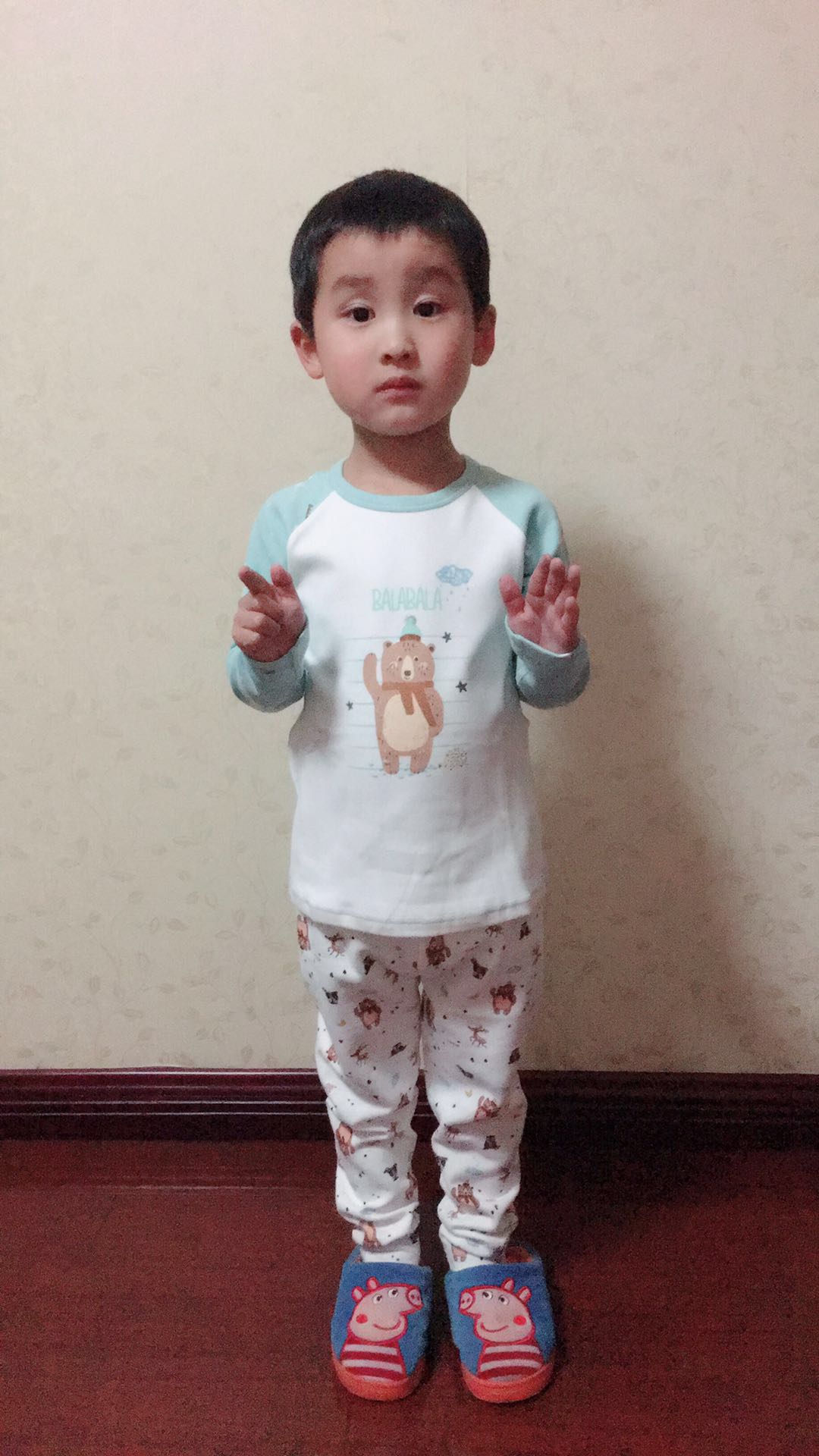 秋冬季新品时尚巴拉男女儿童全棉打底保暖内衣套装柔软舒适|msdalam kategori Kanak-kanak/Bayi/Keluarga dipasang, seluar kanak-kanak, seluar dalam - dari Buy2taobao.com untuk memberikan perkhidmatan ejen Taobao profesional membeli