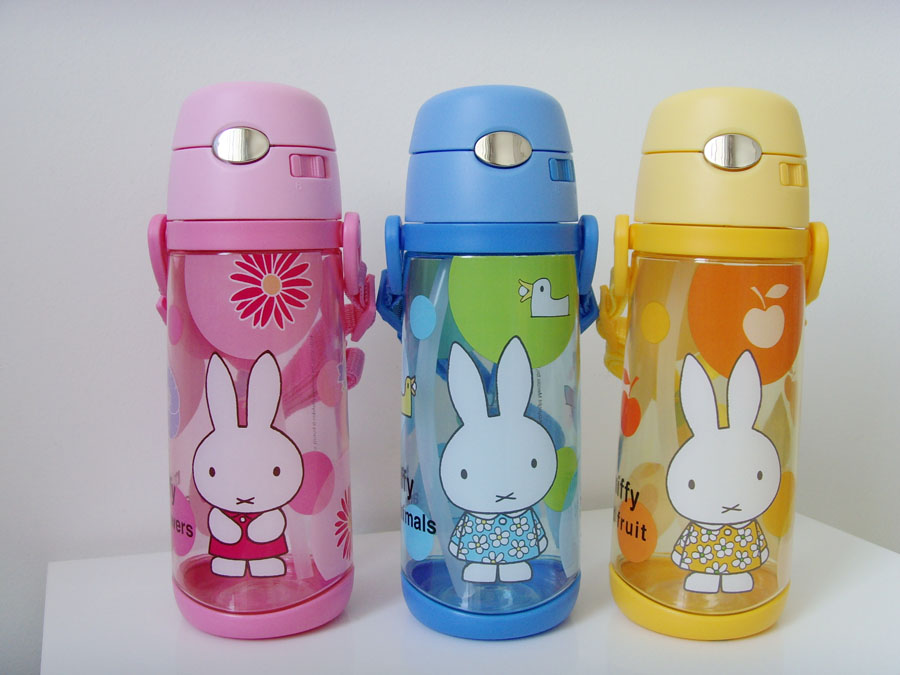Miffy children Straw cup baby Water cup summer Leak proof student Kettle with security Lock catch 550ml 4239in the Diapers/Care/Feeding/Push lathe , Cups/Tableware/Grind/Attachment , Kettle category - from Buy2taobao.com to provide professional Taobao agent buy service