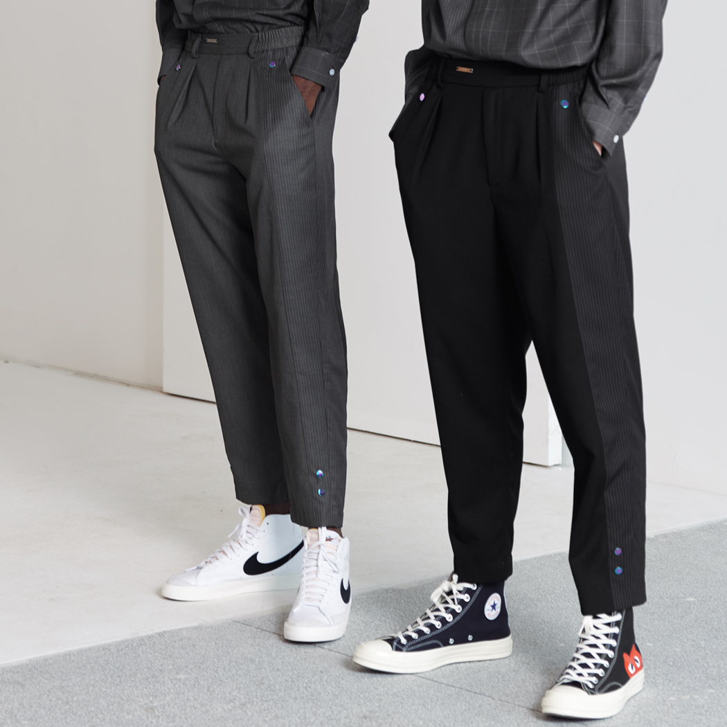 Unawares SS19 条纹镶嵌彩虹扣西裤 灰色在类目 男装, 休闲裤中 - 来自Buy2taobao.com提供专业的淘宝代购服务
