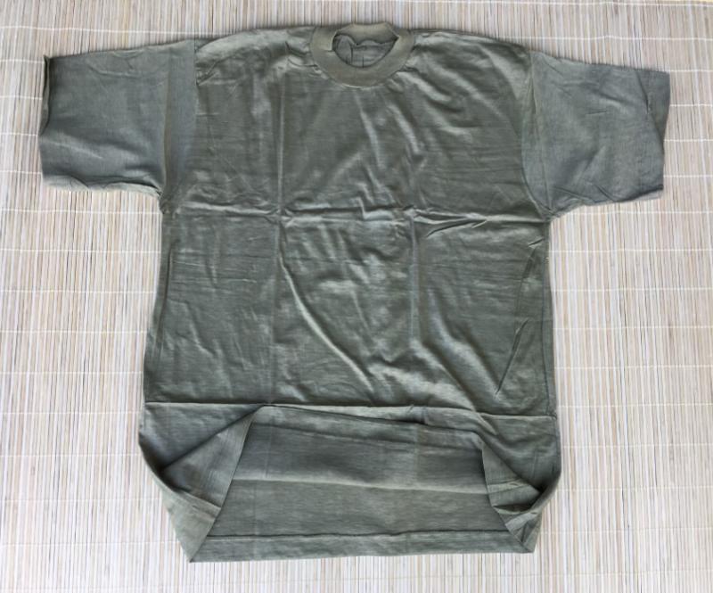 80年代老貨短袖汗衫 舒適純棉87汗衫 懷舊汗衫在類目 戶外/登山/野營/旅行用品, 軍迷服飾/軍迷用品, 迷彩服/軍迷服/作訓服, 襯衫中 - 來自Buy2taobao.com提供專業的淘寶代購服務