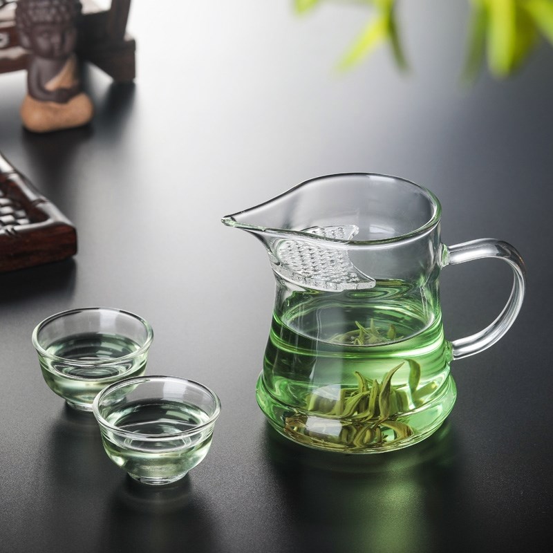 功夫茶具公道杯加厚尖嘴月牙玻璃绿茶耐热茶器茶海过滤杯鹰√在类目 餐饮具, 茶具, 公道杯中 - 来自Buy2taobao.com提供专业的淘宝代购服务