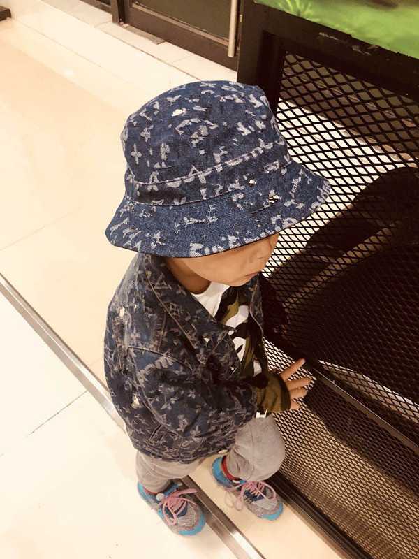 HR SUE春夏新款儿童渔夫帽提花图案男女童防晒帽在类目 童装/婴儿装/亲子装, 帽子/围巾/口罩/手套/耳套/脚套, 帽子中 - 来自Buy2taobao.com提供专业的淘宝代购服务