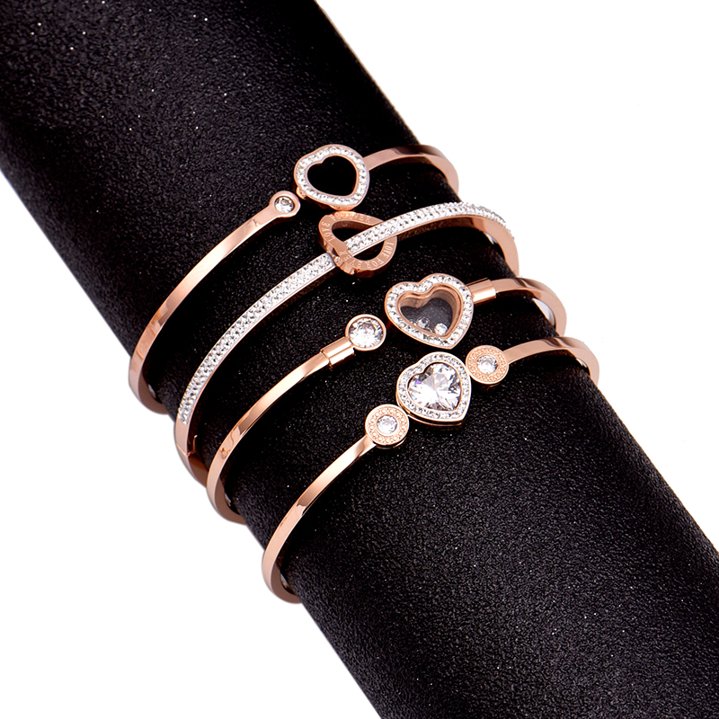 Same item love Bracelet Korean Edition heart-shaped Confidante Sisters Titanium Bracelet Simplicity Trendsetter Hand jewelryin the Accessories/Fashion Jewelry, Bracelet category - from Buy2taobao.com to provide professional Taobao agent buy service