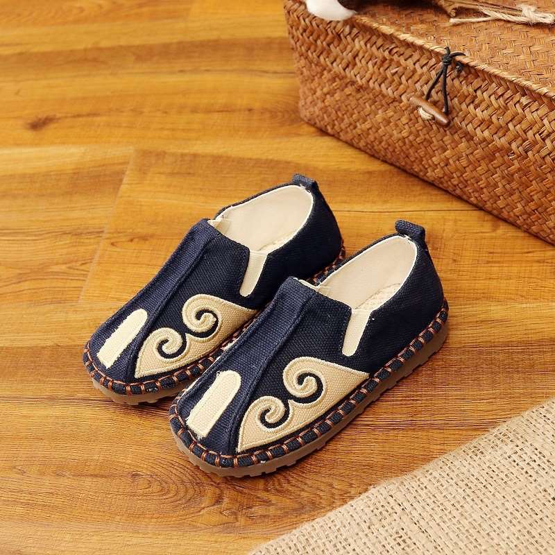 China Yunnan Ethnic style characteristic Boy Cloth shoes Retro Dichotomanthes bottom children Casual shoes Sons manual Flat shoesin the Shoes/Baby Shoes/Parent-child shoes , Traditional shoes/Hand-woven shoes category - from Buy2taobao.com to provide professional Taobao agent buy service