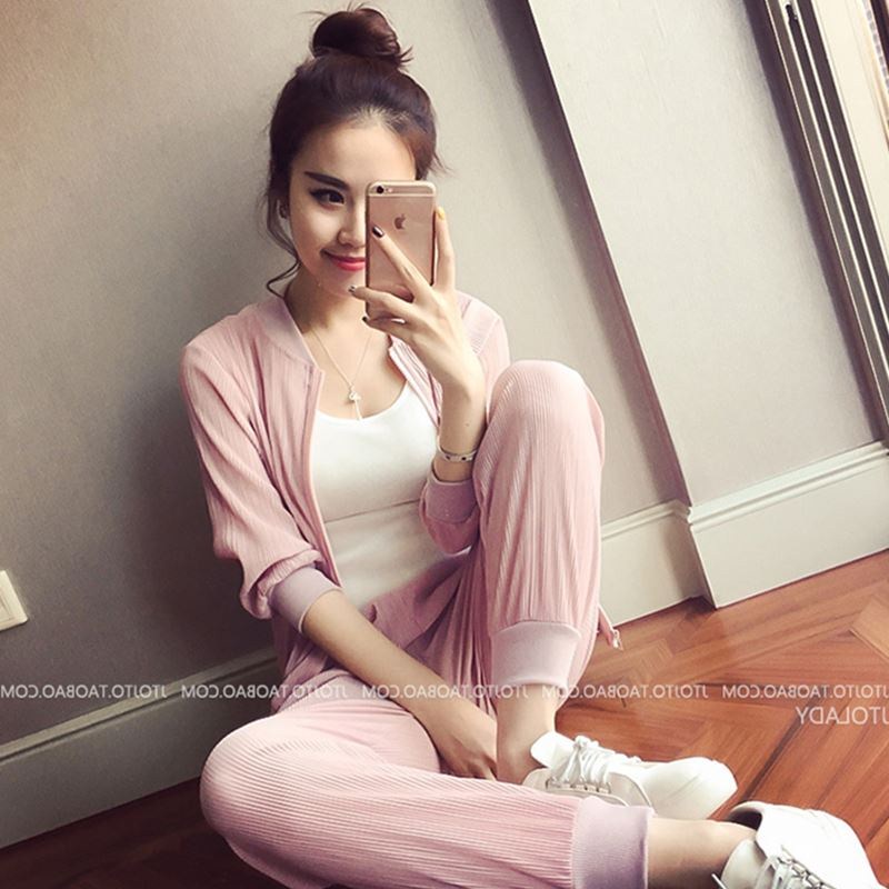 大码女装胖mm早秋装版学生两件套裤子女外套胖妹妹时尚百搭套装在类目 女装/女士精品, 大码女装中 - 来自Buy2taobao.com提供专业的淘宝代购服务