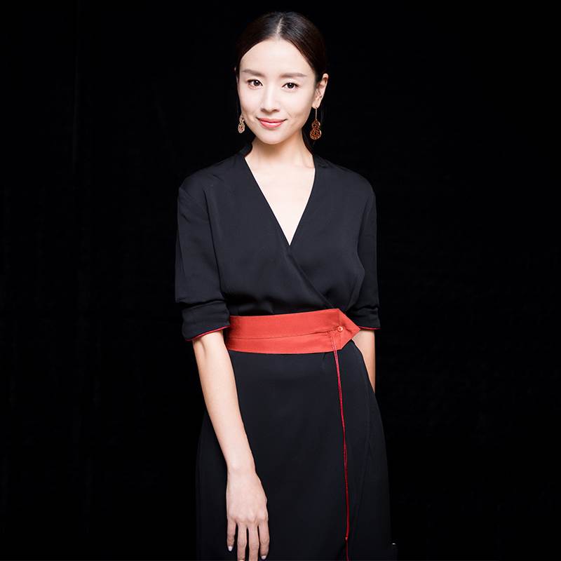 小禮服女2019黑色宴會聚會端莊大氣時尚修身長裙高貴新款晚宴禮服在類目 女裝/女士精品, 婚紗/旗袍/禮服, 禮服/晚裝中 - 來自Buy2taobao.com提供專業的淘寶代購服務