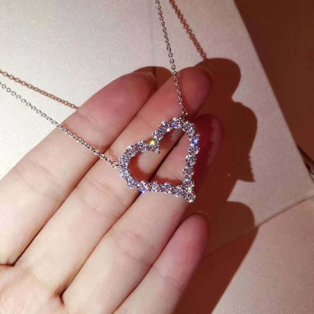 Carbon new pattern Silver ornament Pendant Heart-shaped romantic gift Valentine's Day gift fashion Outfit Boss recommendin the Accessories/Fashion Jewelry, Pendant/Pendant category - from Buy2taobao.com to provide professional Taobao agent buy service