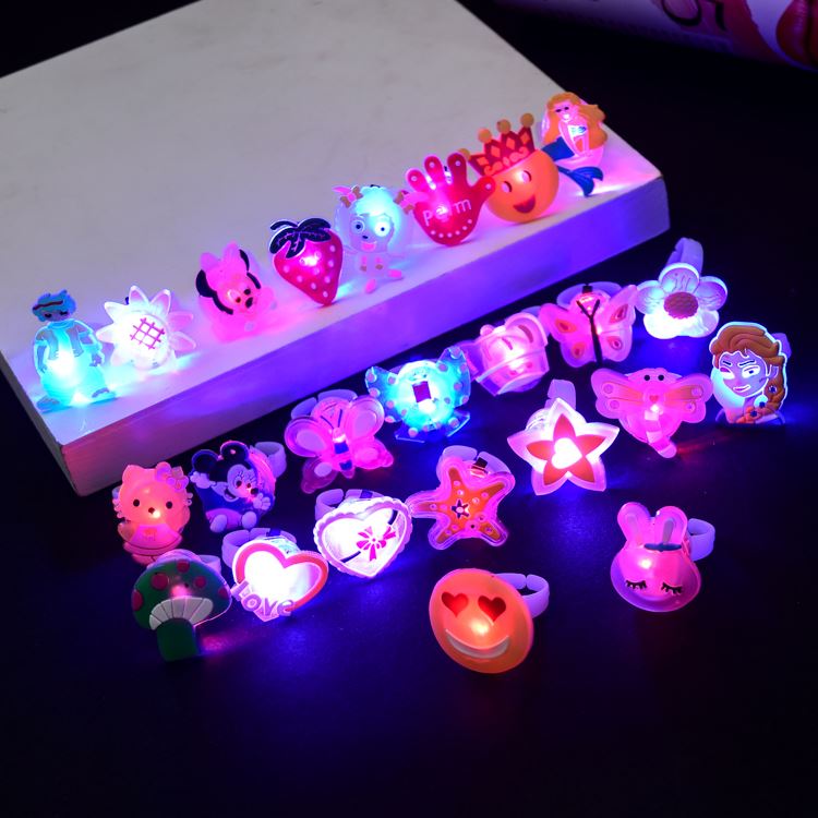luminescence Ring princess girl lovely children Toys Boy children pupilin the Toy/Childs/Puzzle/Building block/Model , Electronic/Light/Aerated/Tricky Toy , Glow Toys category - from Buy2taobao.com to provide professional Taobao agent buy service