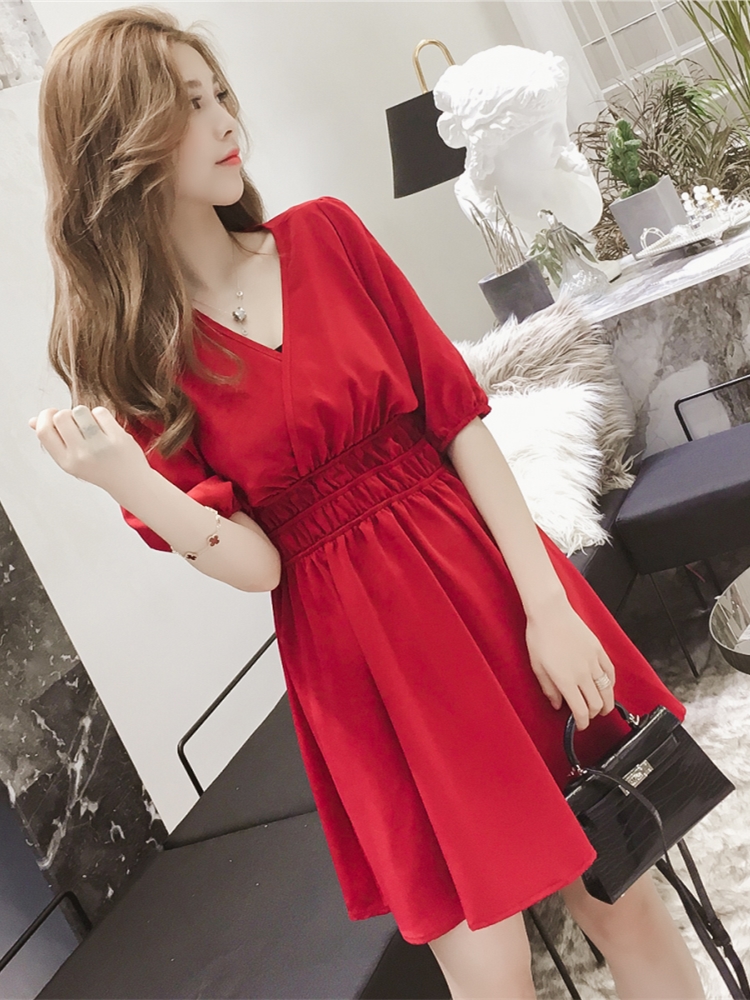 大码女装2019新款超仙V领连衣裙女夏胖妹妹显瘦性感半袖短裙200斤在类目 女装/女士精品, 大码女装中 - 来自Buy2taobao.com提供专业的淘宝代购服务