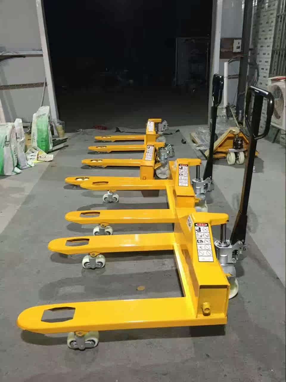 厂家新款定制宽腿式手动液压车加宽型槽钢手拉车搬运地牛小型叉车|ruв категории оборудование/инструменты, гидравлический/подъемный механизм, гидравлический инструмент, гидравлический погрузчик - от Buy2taobao.com для оказания профессиональной услуги покупки агента Taobao