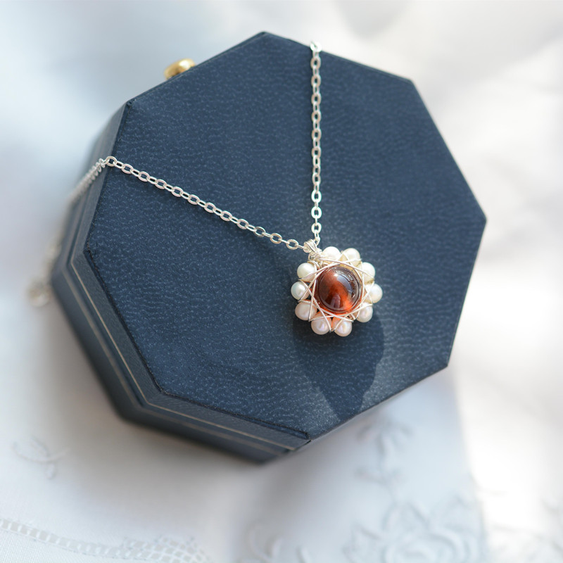 Hand made Jewelry French court Retro Red Garnet freshwater Pearl Necklace clavicle Not afraid fadein the Accessories/Fashion Jewelry, Necklace category - from Buy2taobao.com to provide professional Taobao agent buy service