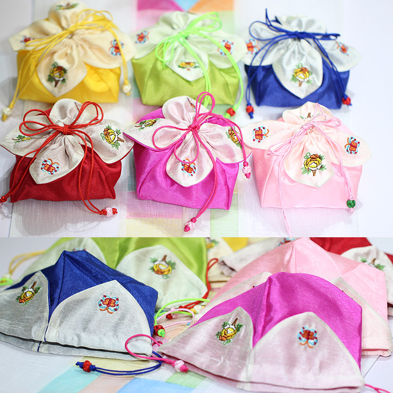 韓國傳統五谷袋 寶寶百天周歲宴擺桌用品 韓式福袋刺繡福包在類目 節慶用品/禮品, 文化創意用品, 文化創意包/袋中 - 來自Buy2taobao.com提供專業的淘寶代購服務