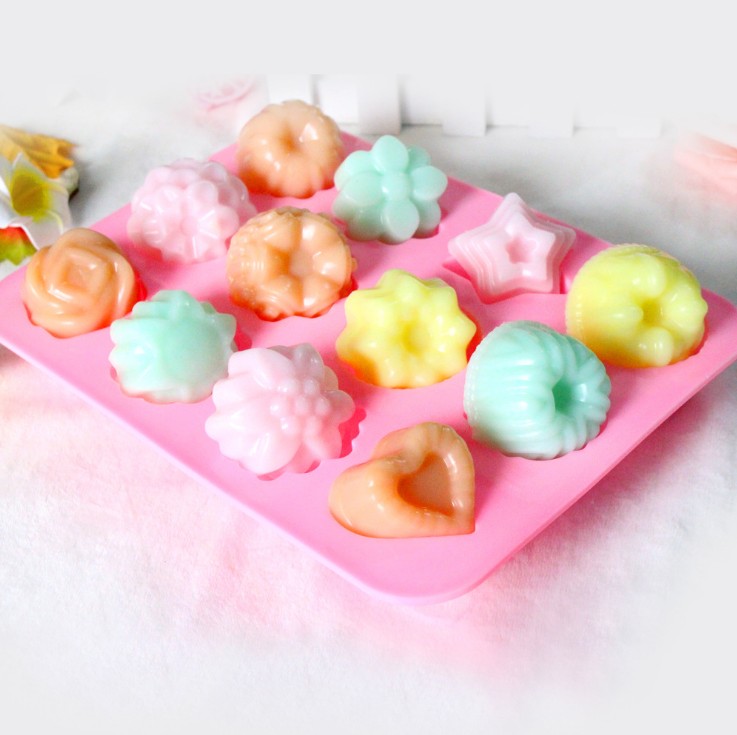 12连花草 手工皂diy模具 硅胶模具M02|msdalam kategori dapur/memasak Appliances, barbeku/bakeware, perkakas dapur penaik DIY, perkakas baking lain - dari Buy2taobao.com untuk memberikan perkhidmatan ejen Taobao profesional membeli