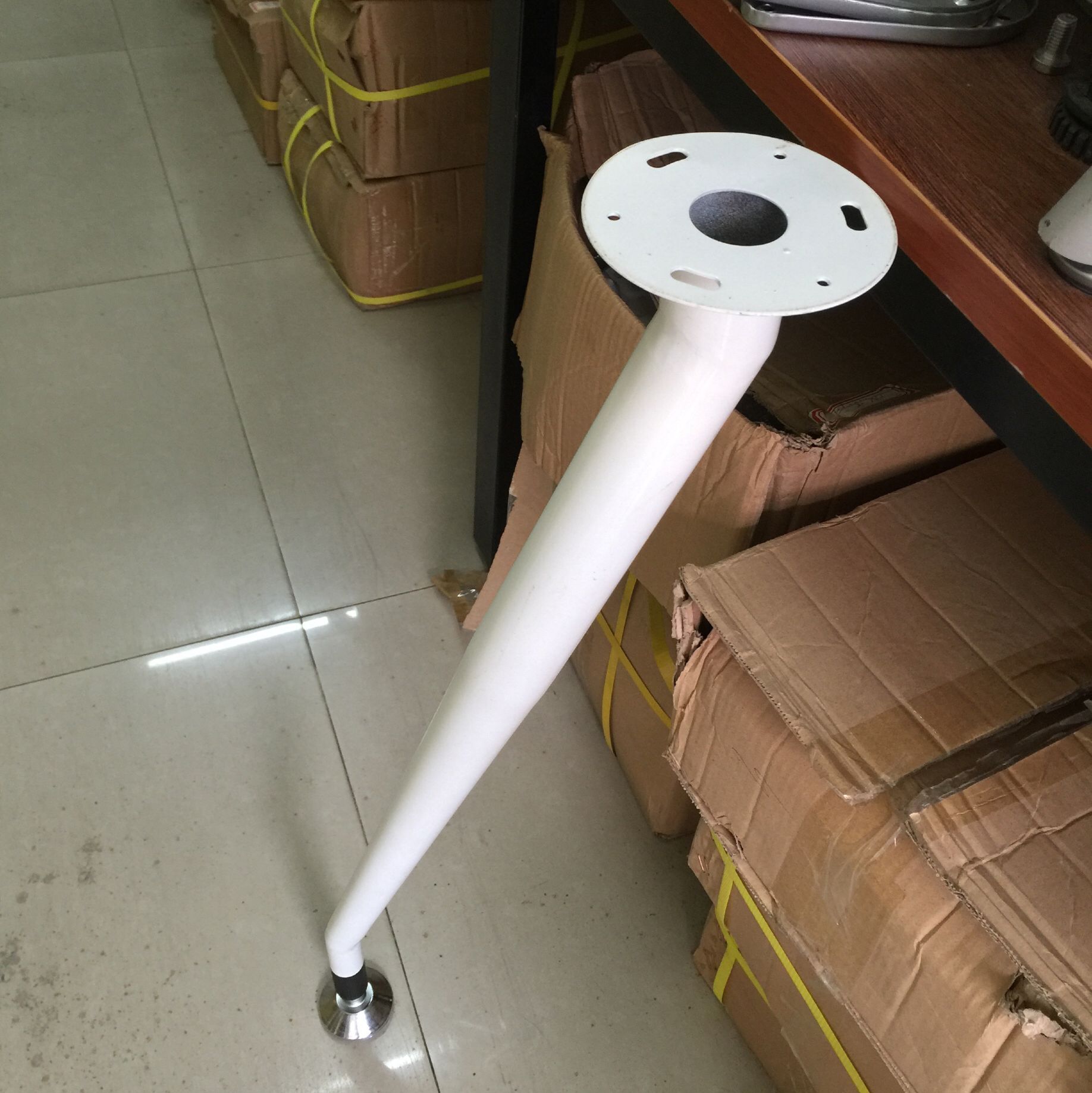 加厚斜脚/吧台脚/办公桌脚/电脑桌架/橱柜脚/桌腿支撑脚 白色在类目 基础建材, 家用五金, 家具五金, 柜脚/腿中 - 来自Buy2taobao.com提供专业的淘宝代购服务