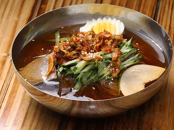 10 set Yanbian Korean Cold noodle soup 3 Servings Juice+Dry material)the republic of korea Cold noodle soupin the Agri rice/Dried foods/Condiment , Convenient fast food , Cold category - from Buy2taobao.com to provide professional Taobao agent buy service