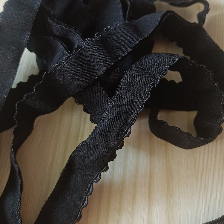 黑色弹力包边条 双层成品免烫小花边 1.5CM宽在类目 居家布艺, 缝纫DIY材料、工具及成品, 缝纫DIY配件/辅料/配饰, 花边中 - 来自Buy2taobao.com提供专业的淘宝代购服务