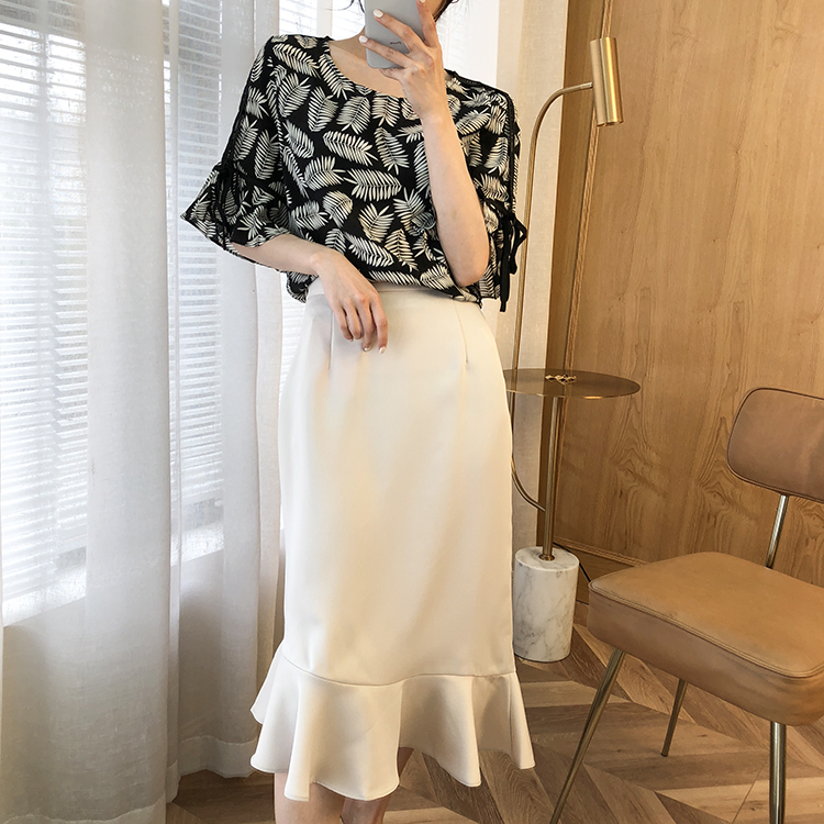 び Graceful~Japan Acetic acid MA Satin Paige Hypotenuse fish tail skirt female LX01903014in the Women's clothing/Boutique , Skirts category - from Buy2taobao.com to provide professional Taobao agent buy service