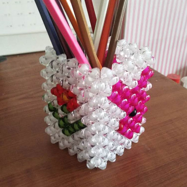 手工串珠卡通小兔子笔筒成品 时尚办公用品 送同学送老师节日礼物在类目 节庆用品/礼品, 创意礼品, 笔筒中 - 来自Buy2taobao.com提供专业的淘宝代购服务