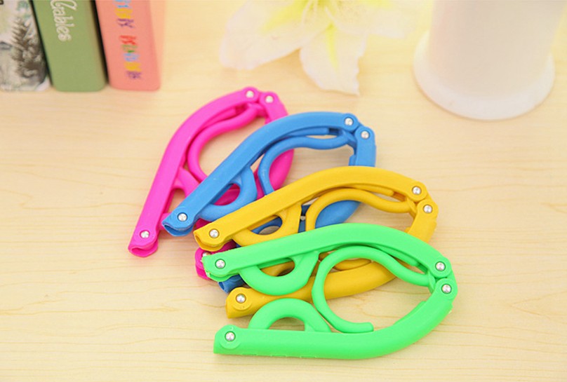 Multicolor travel portable Plastic fold coat hanger simple and easy fold coat hanger Seamless racksin the Storage consolidation , Wash clothing/Sun/Care Products , Hanger category - from Buy2taobao.com to provide professional Taobao agent buy service