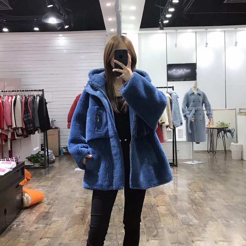 2019 winter Lambswool grain Sheep velvet overcoat Easy Fur one Mid length version Haining leather and fur coatin the Women's clothing/Boutique , Fur category - from Buy2taobao.com to provide professional Taobao agent buy service