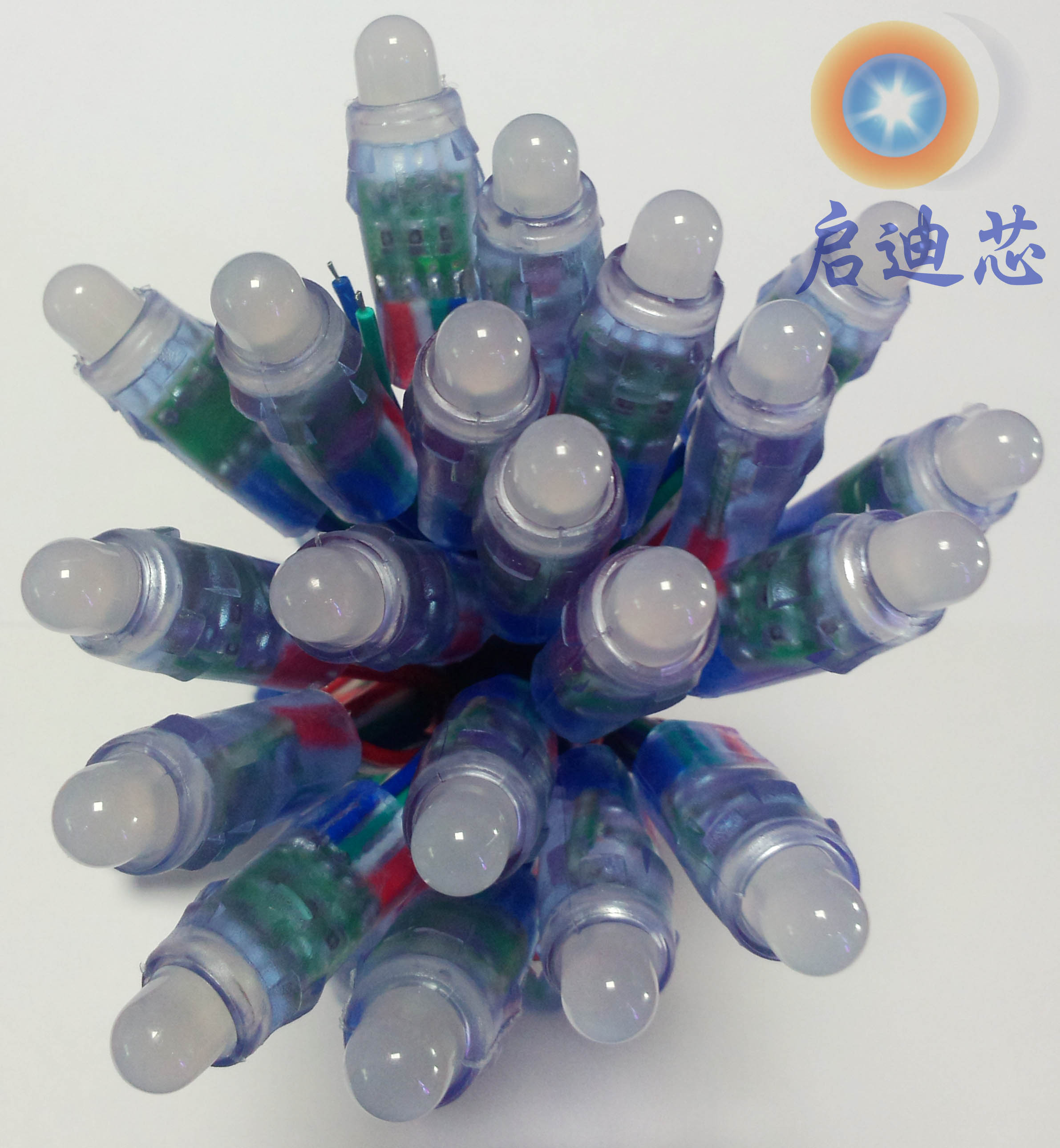七彩燈串 LED七彩燈串 led七彩外露燈 招牌發光字七彩燈在類目 家裝主材, 光源, LED光源, LED單燈中 - 來自Buy2taobao.com提供專業的淘寶代購服務