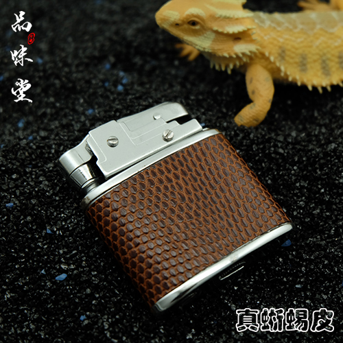 80年代上海产葵花老式复古经典古董煤油打火机蜥蜴皮怀旧收藏包邮在类目 ZIPPO/瑞士军刀/眼镜, 品牌打火机及配件, 其它, 煤油打火机中 - 来自Buy2taobao.com提供专业的淘宝代购服务