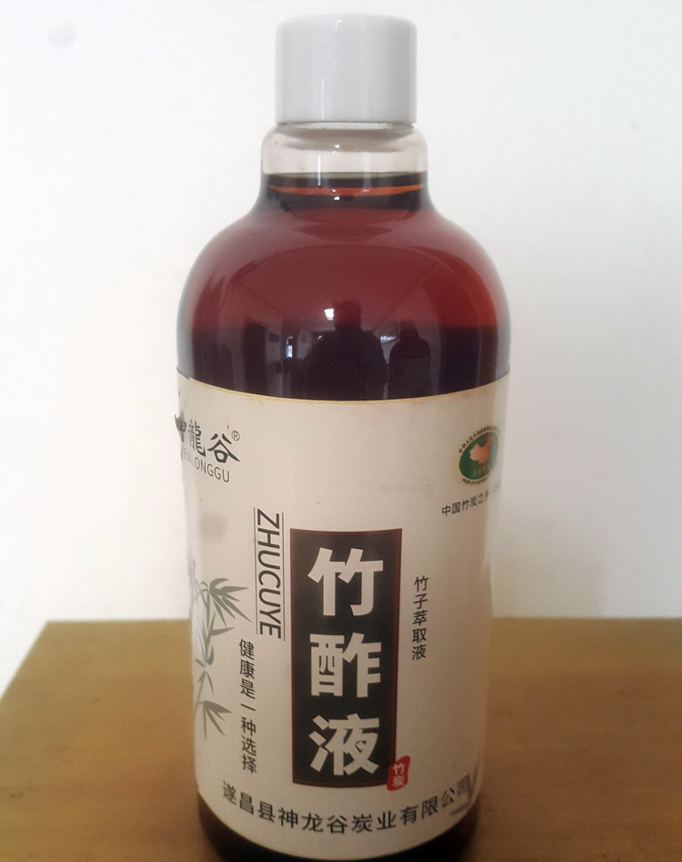神龍谷竹炭竹醋液精制噴劑去異味除臭除味高濃度原液500ml 洗腳液在類目 洗護清潔劑/衛生巾/紙/香薰, 洗髮沐浴/個人清潔, 身體護理, 足貼中 - 來自Buy2taobao.com提供專業的淘寶代購服務