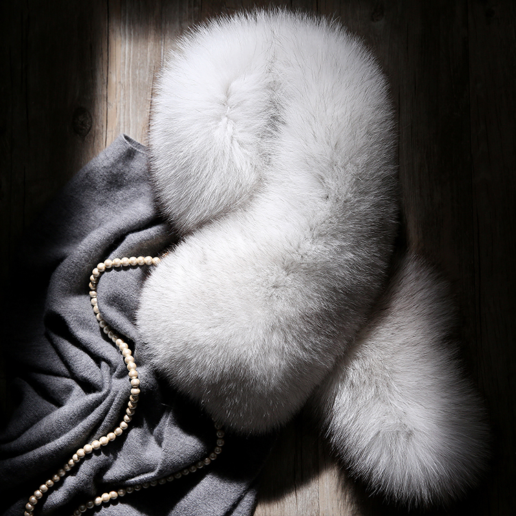 Japan Line The brand High-end The snow Blue Fox Luxurious Imported Fox Wool scarf leather and fur Collar keep warmin the Accessories/Leather belt/Hat/Muffler , Muffler/Scarves/Shawl category - from Buy2taobao.com to provide professional Taobao agent buy service