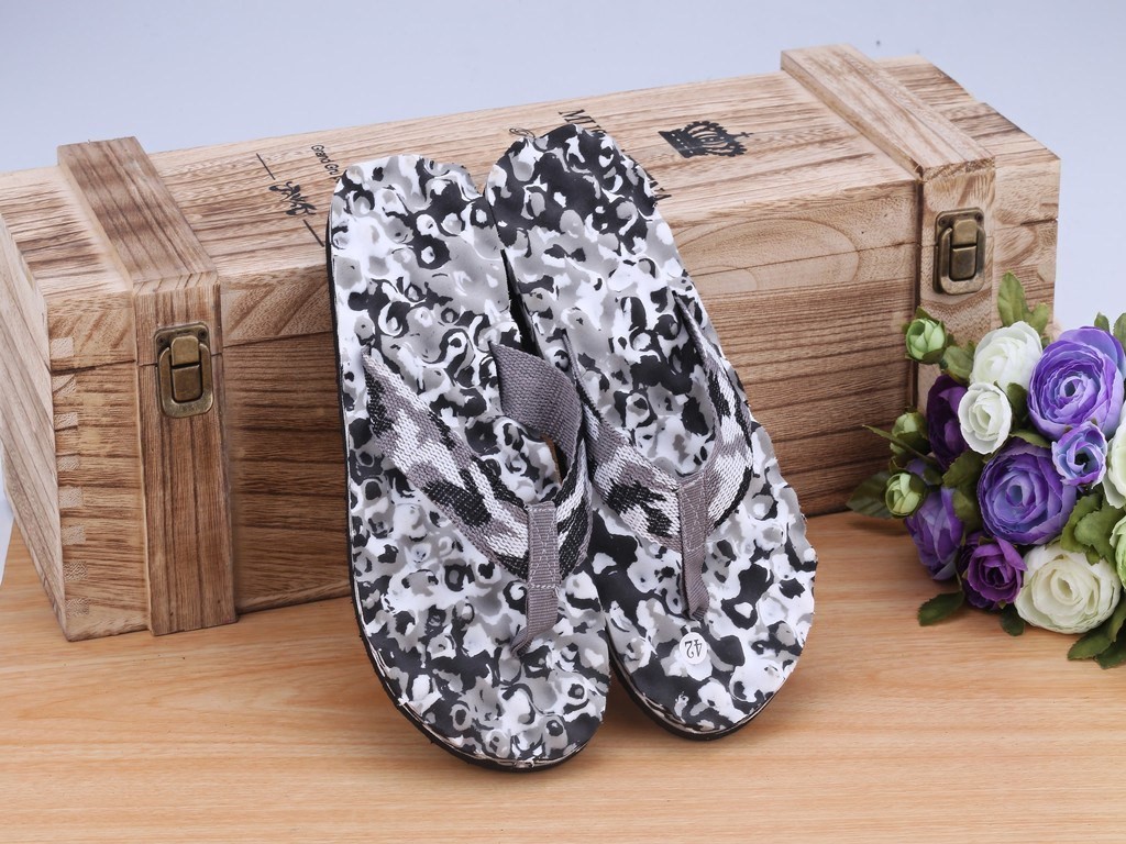 2019 summer new pattern waterproof Trendy shoes Trend Pinch flip flops fashion Beach shoes man Oil slipper ventilationin the Men's Shoes, Slippers category - from Buy2taobao.com to provide professional Taobao agent buy service