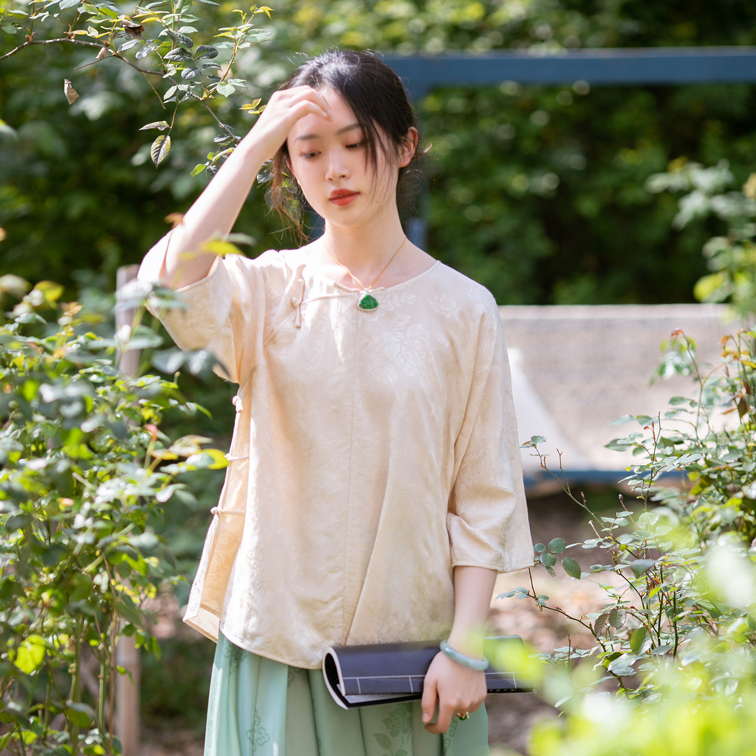 Winter jasmine 2019 Spring and summer New products Mention damask T-shirts Blouse jacket Chinese style Retro Republic of wind Hand Pankouin the Women's clothing/Boutique , Costume/National costume/Stage costumes , Costume/Chinese clothing , Jacket category - from Buy2taobao.com to provide professional Taobao agent buy service