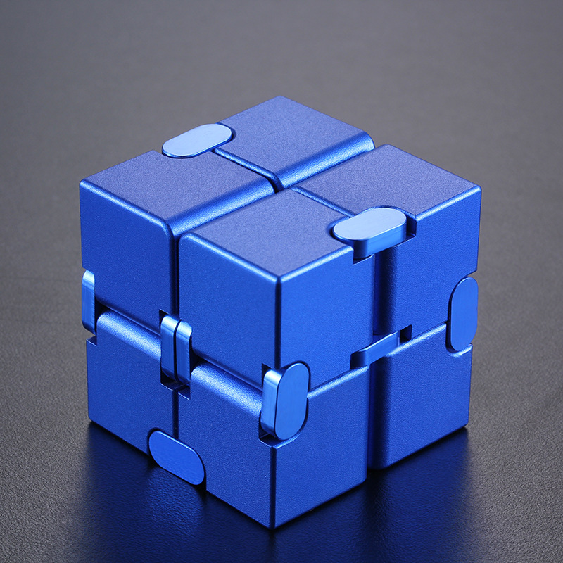 减压神器无限魔方INFINITY CUBE铝合金方块 抖音同款手指口袋玩具在类目 玩具/童车/益智/积木/模型, 解锁/迷宫/魔方/智力玩具, 魔方中 - 来自Buy2taobao.com提供专业的淘宝代购服务